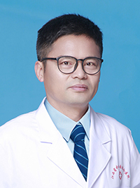 熊衛(wèi)標(biāo) 熊衛(wèi)標(biāo)工作室主任中醫(yī)師.jpg